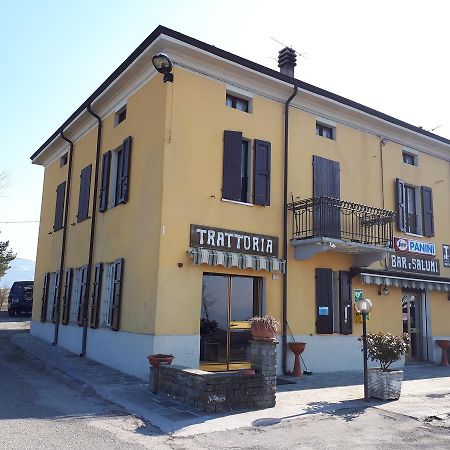 Trattoria Cattani Ξενοδοχείο Medesano Εξωτερικό φωτογραφία